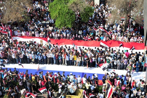 Manifestation en soutien à Bachar al-Assad à Damas le 12 octobre 2011